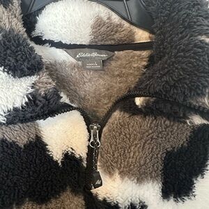 Eddie Bauer Black and Gray Soft Mobwife Cozy Core Fleece Jacket-L